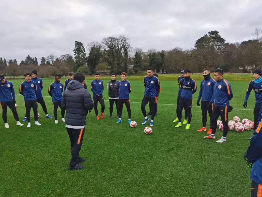 全队默契提升明显，配合更加流畅(全队默契提升明显,配合更加流畅的句子)